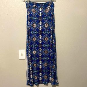 Blue pattern maxi skirt